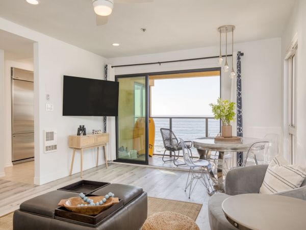 La Jolla Vacation Home Two Bedroom Walk to Beach