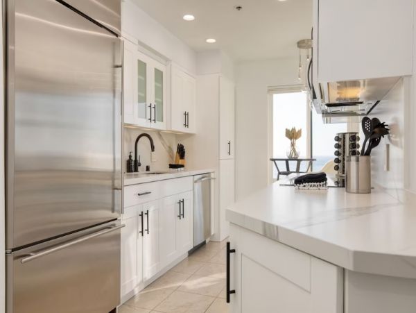 La Jolla Vacation Home Two Bedroom Walk to Beach