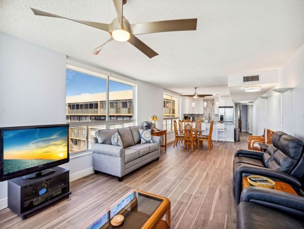 Madeira Beach Beachfront Condo Rental - Gulf Coast 2-Bedroom Vacation Home
