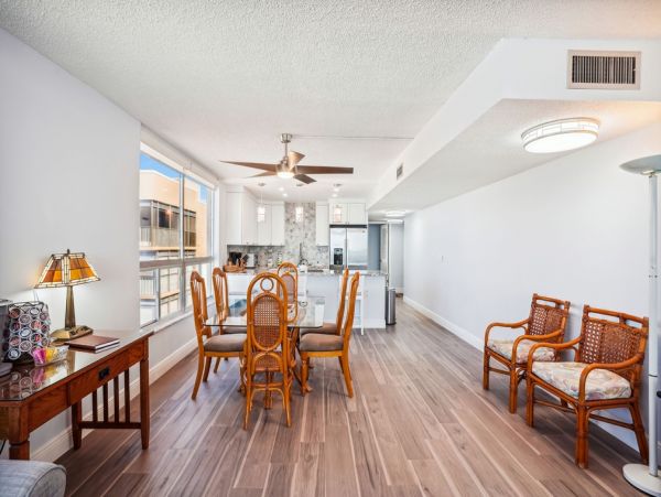 Madeira Beach Beachfront Condo Rental - Gulf Coast 2-Bedroom Vacation Home