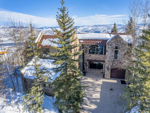 Park City Vacation Home Nine Bedroom Ski in - Ski out