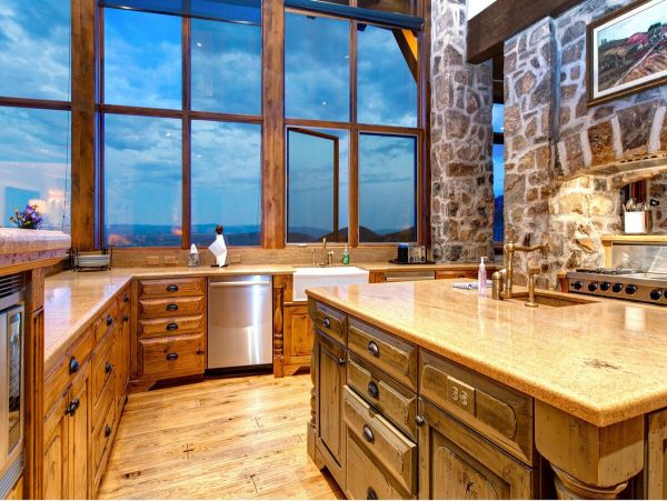 Park City Vacation Home Nine Bedroom Ski in - Ski out