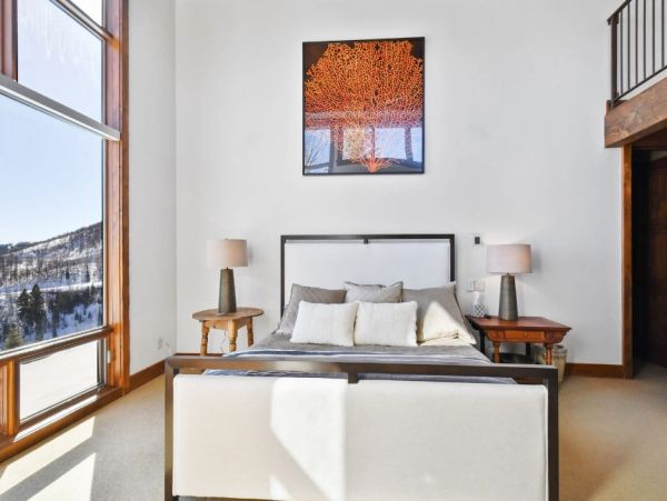 Park City Vacation Home Nine Bedroom Ski in - Ski out
