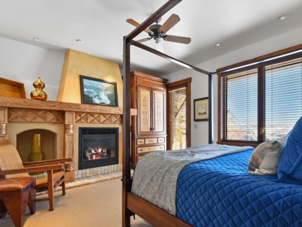 Park City Vacation Home Nine Bedroom Ski in - Ski out