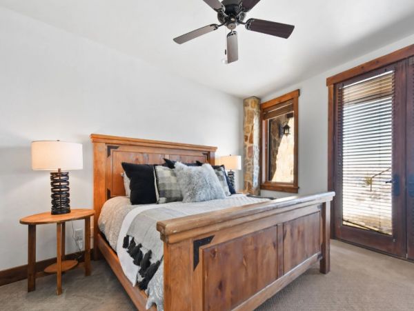 Park City Vacation Home Nine Bedroom Ski in - Ski out