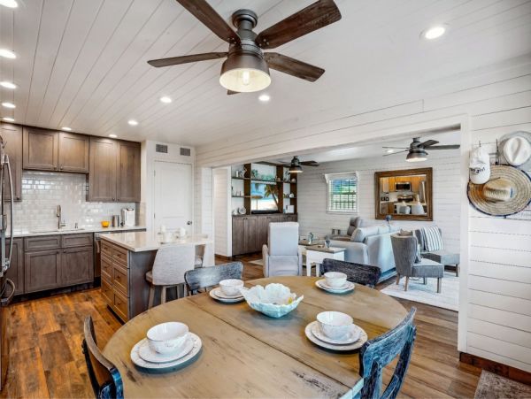 Beach Vacation Home in Redington Shores 2 Bedroom