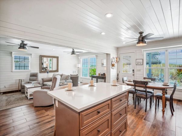 Beach Vacation Home in Redington Shores 2 Bedroom