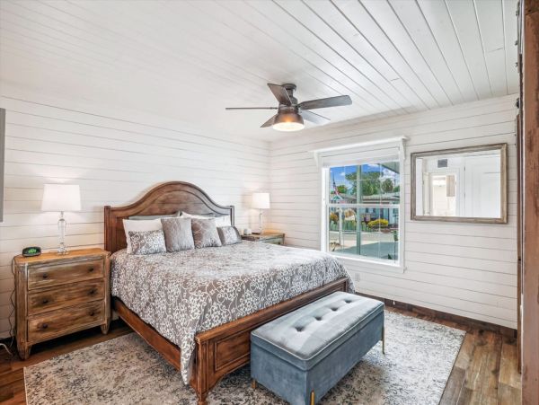 Beach Vacation Home in Redington Shores 2 Bedroom