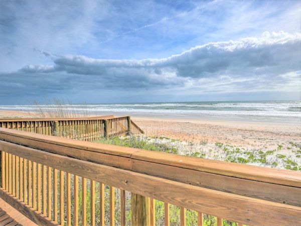 Oceanfront Two Bedroom Vacation Rental in Ormond Beach