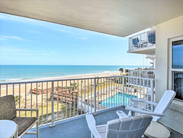 Oceanfront Two Bedroom Vacation Rental in Ormond Beach