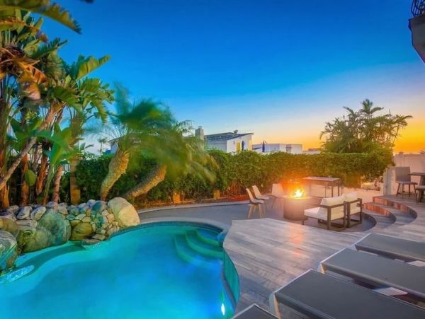La Jolla Vacation Home Sleeps Ten Guests Ocean Views