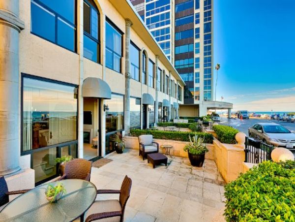 La Jolla Luxury Vacation Home with Three Bedrooms
