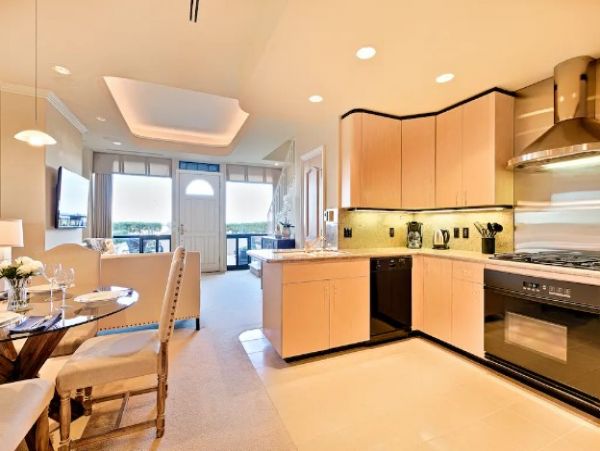 La Jolla Luxury Vacation Home with Three Bedrooms