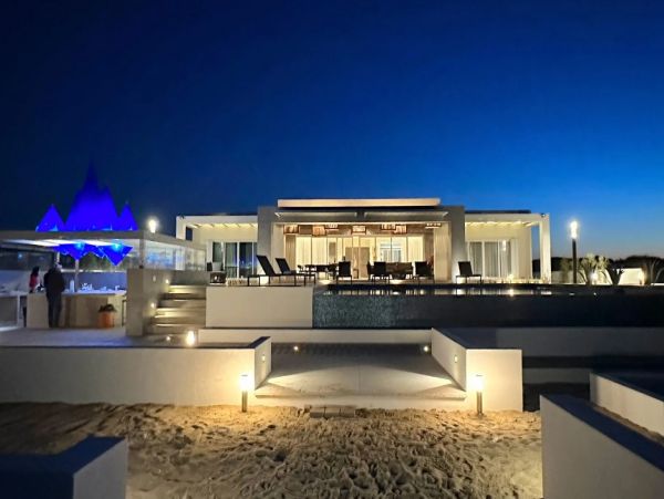 Luxury Beachfront 5 Bedroom Villa in Los Cabos