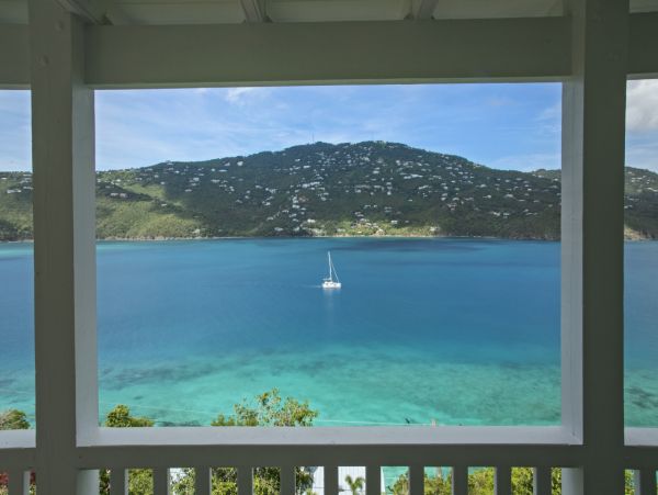 Spacious 4 Bedroom Vacation Rental with Amazing Views