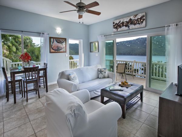 Spacious 4 Bedroom Vacation Rental with Amazing Views