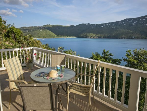 Spacious 4 Bedroom Vacation Rental with Amazing Views