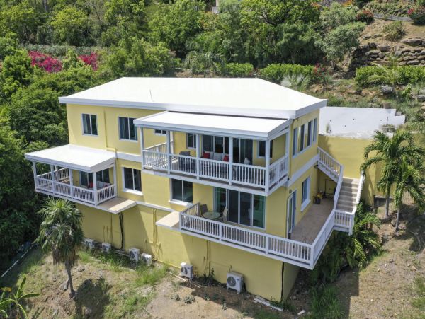 Spacious 4 Bedroom Vacation Rental with Amazing Views