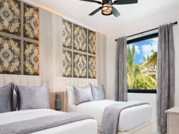 Luxury Vacation Rental with 4 Bedrooms in Turks and Caicos
