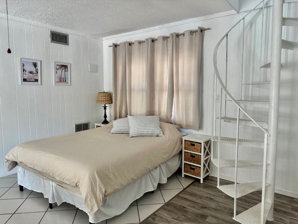Only One Block to Beach Three Bedroom Vacation Home with Pool