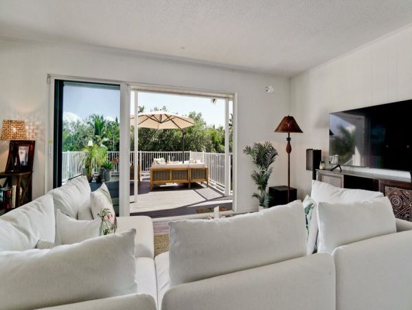 Only One Block to Beach Three Bedroom Vacation Home with Pool