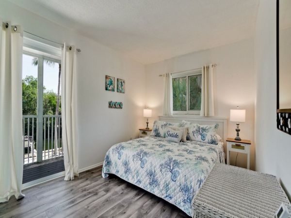 Only One Block to Beach Three Bedroom Vacation Home with Pool