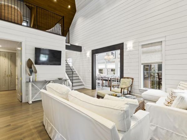 Inlet Beach Vacation Home Four Bedroom Walk to Beach