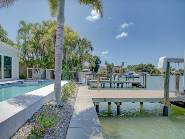 Waterfront Indian rocks Beach rental half mile to beach