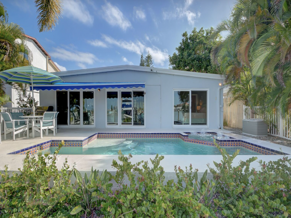 Waterfront Indian rocks Beach rental half mile to beach