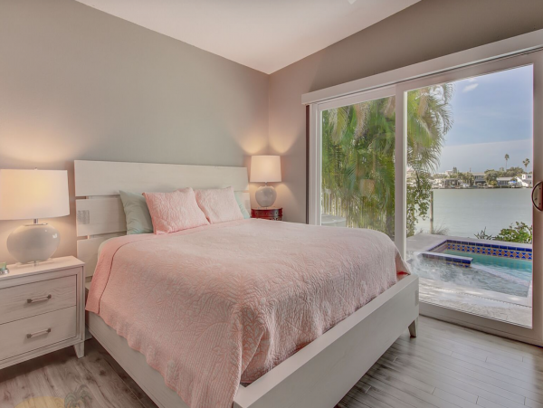 Waterfront Indian rocks Beach rental half mile to beach