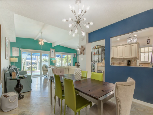 Waterfront Indian rocks Beach rental half mile to beach