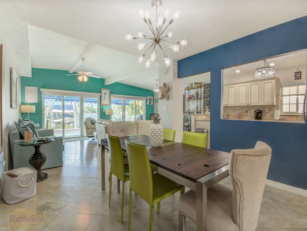 Waterfront Indian rocks Beach rental half mile to beach