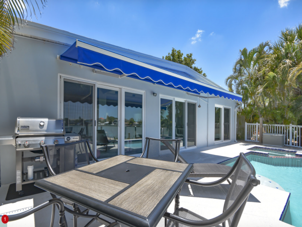 Waterfront Indian rocks Beach rental half mile to beach