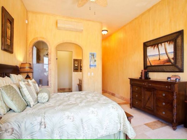 Beautiful Villa in San Jose del Cabo w/ 4 bedrooms Steps to Beach