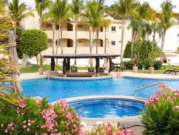 San Jose del Cabo Vacation Penthouse Three Bedroom Walk to Beach