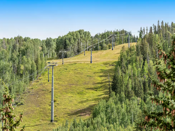Vail Vacation Condo Ski in Ski out 1 Bedroom Plus Loft