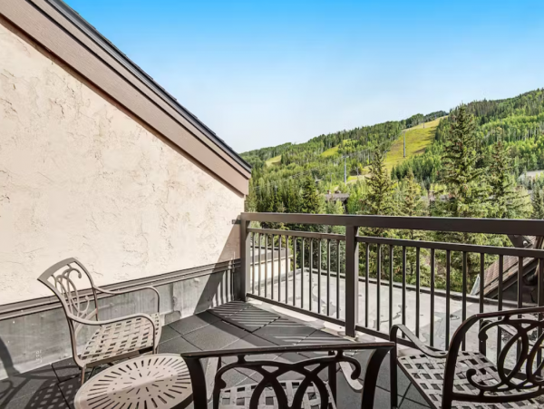 Vail Vacation Condo Ski in Ski out 1 Bedroom Plus Loft