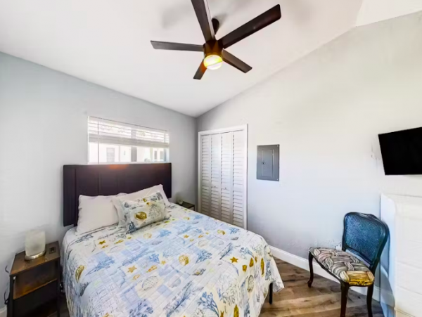 Fantastic Condo with outdoor pool and beach access