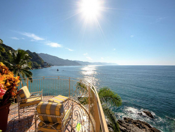 Puerto Vallarta Oceanfront 4 Bedroom Vacation Rental