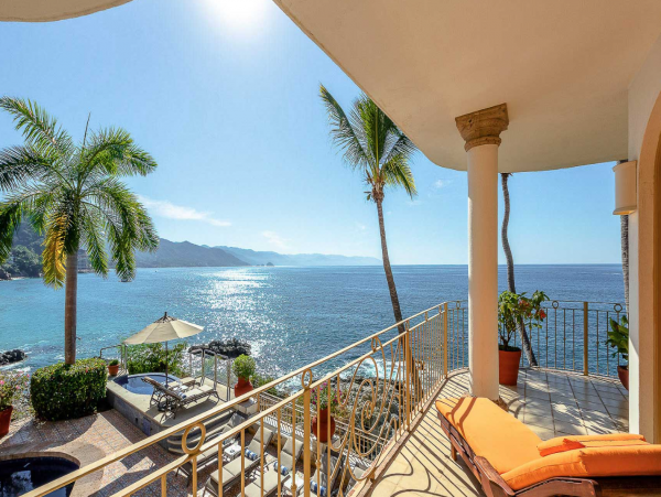 Puerto Vallarta Oceanfront 4 Bedroom Vacation Rental