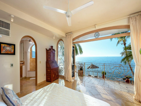 Puerto Vallarta Oceanfront 4 Bedroom Vacation Rental
