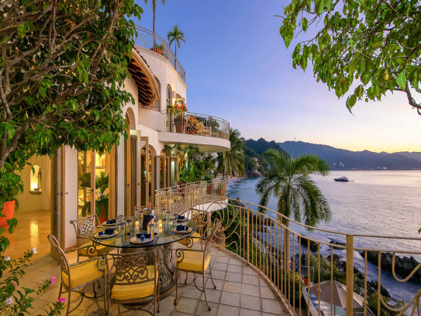 Puerto Vallarta Oceanfront 4 Bedroom Vacation Rental
