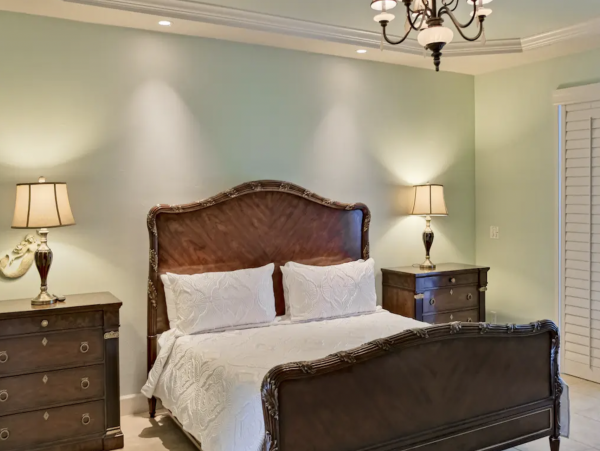 Marco Island Luxury Pool Vacation Home