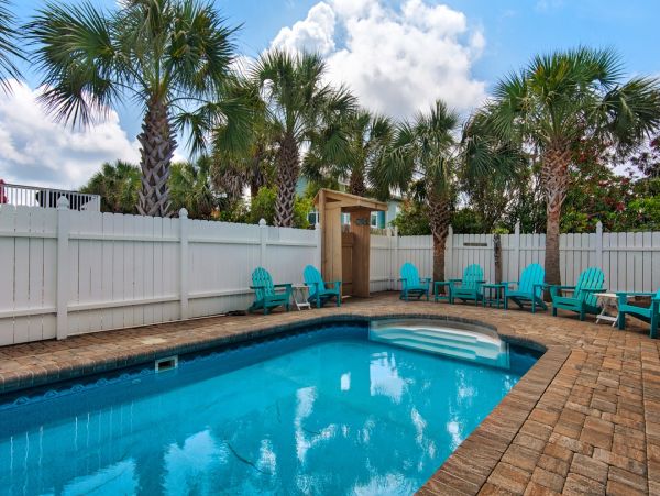Your Pathway Leads you to the Beach 100 Yards Away!