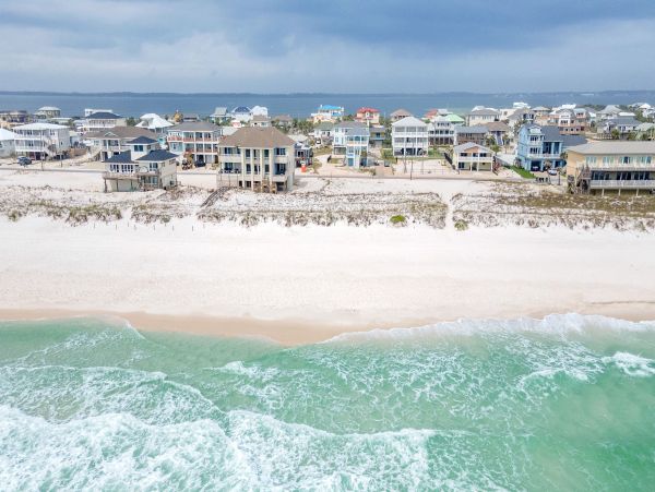 Pensacola Vacation Home Three Bedroom Walk to Beach