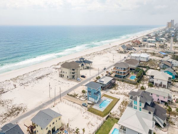 Pensacola Vacation Home Three Bedroom Walk to Beach