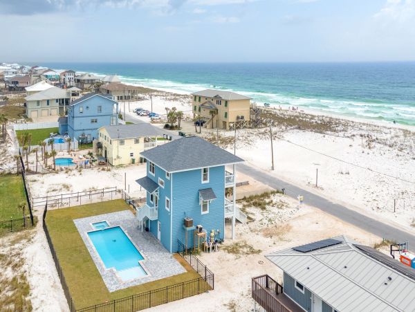 Pensacola Vacation Home Three Bedroom Walk to Beach