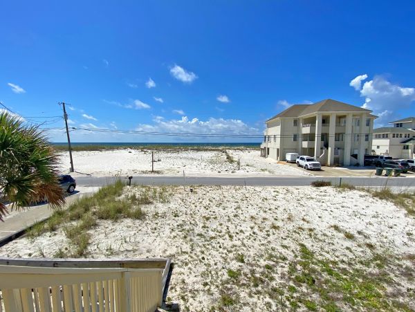 Pensacola Vacation Home Three Bedroom Walk to Beach