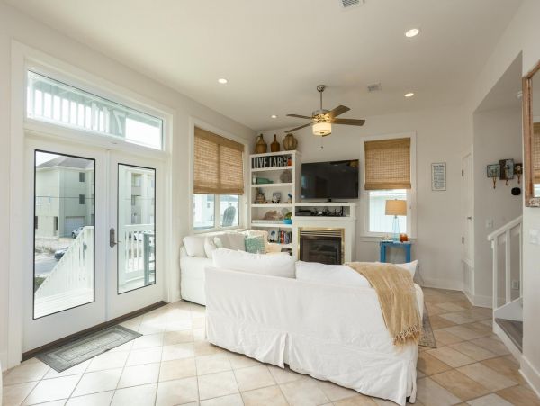 Pensacola Vacation Home Three Bedroom Walk to Beach
