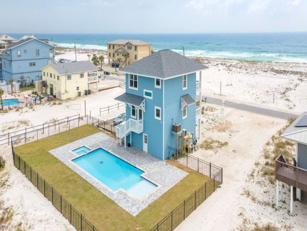 Pensacola Vacation Home Three Bedroom Walk to Beach